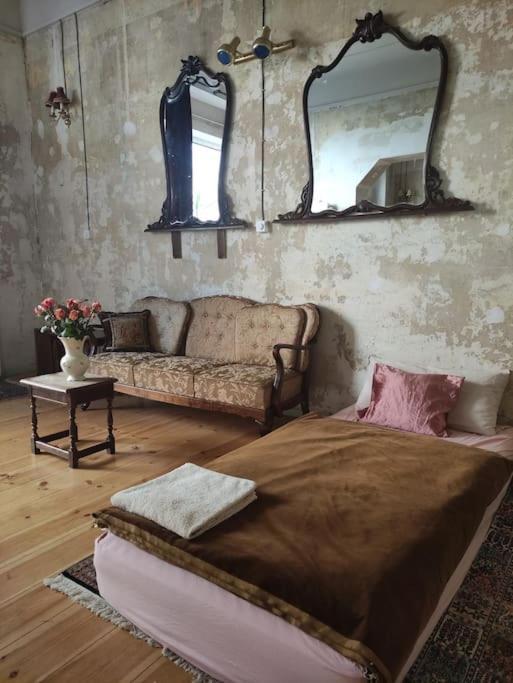 Schoeneberg Flat & Art Gallery Appartement