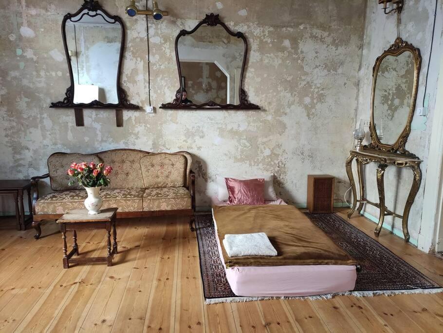 Schoeneberg Flat & Art Gallery Appartement