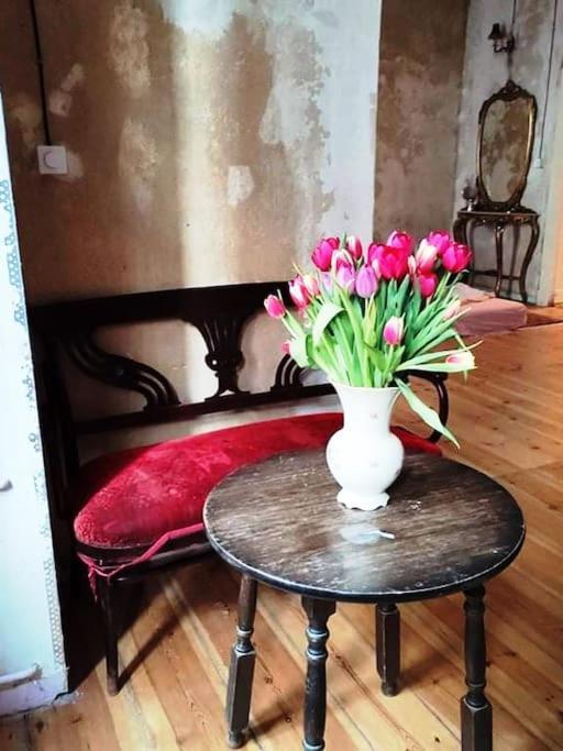Apartment Schoeneberg Flat & Art Gallery
