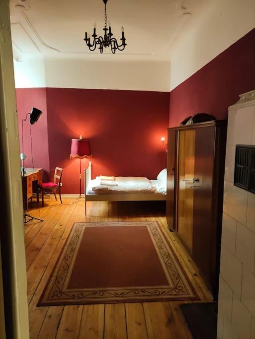 Apartment Schoeneberg Flat & Art Gallery *