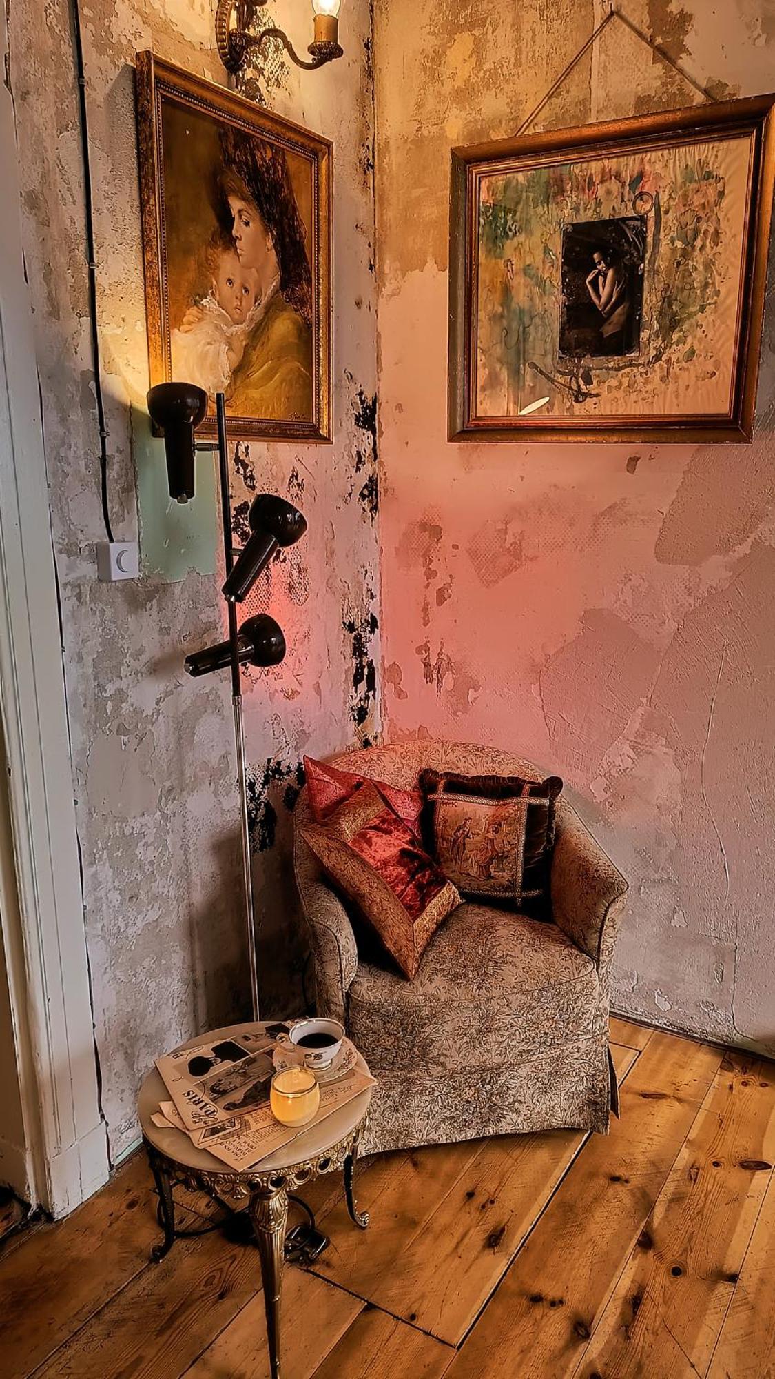 Apartment Schoeneberg Flat & Art Gallery *