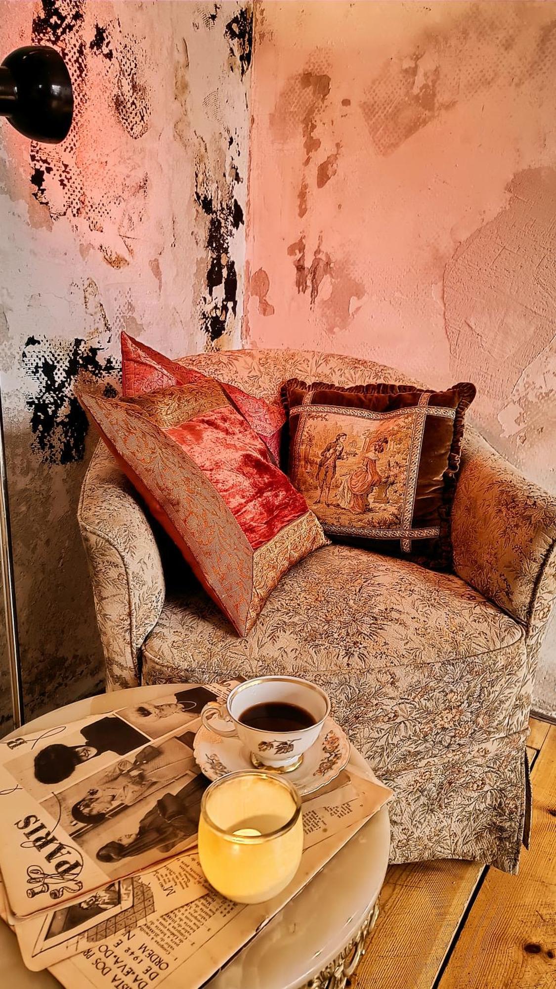 Schoeneberg Flat & Art Gallery Apartment